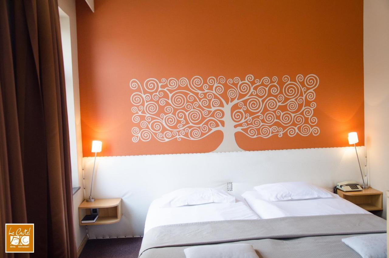 Le Castel Hotel Fosses-La-Ville ภายนอก รูปภาพ